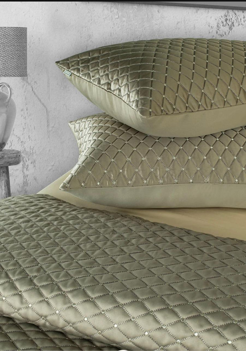 Spread Spain - Matrix Bedcovers