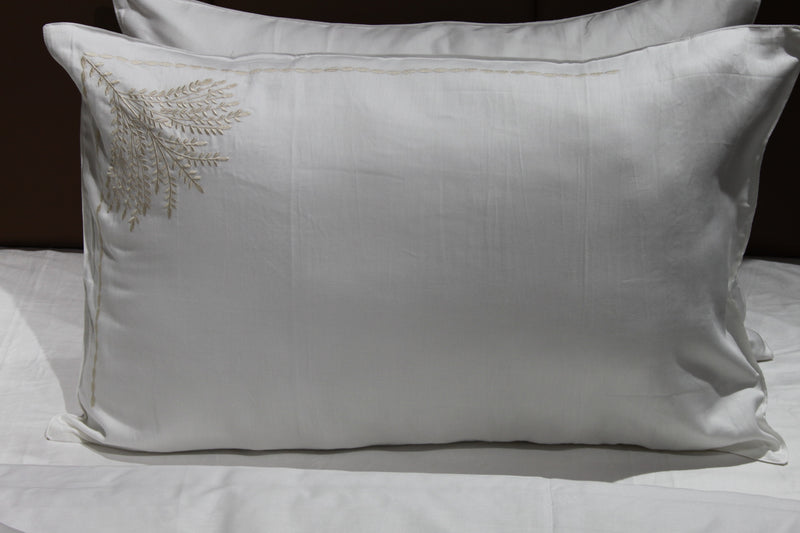 260 X 240 cms. Embroidered Duvet Cover Set of 5 D6