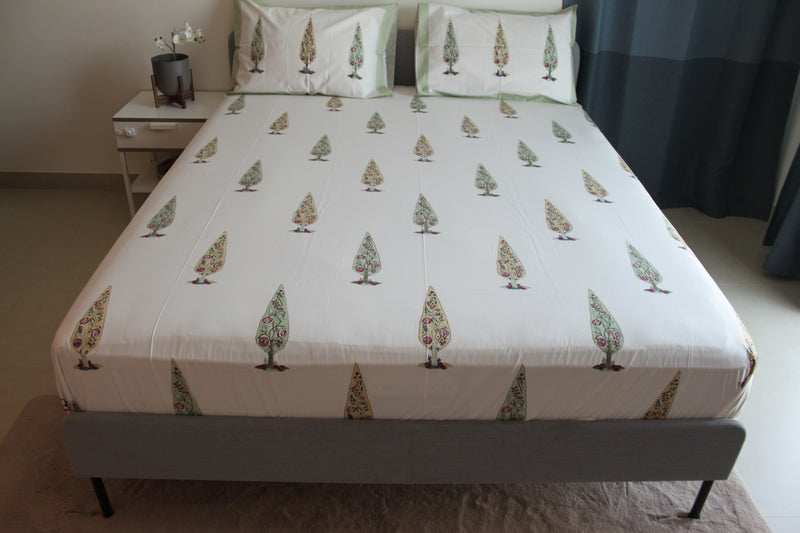 Cypress Bloom King Size Pure Cotton Bedsheet Set