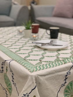 Green Feathers Table Linen