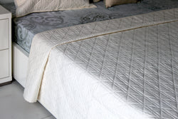 Classic Geometric Design Bedcover/Bedspread with 2 Pillow Covers