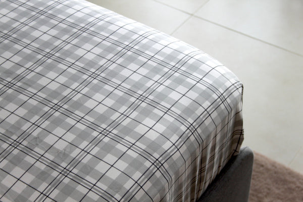 Pure Cotton King-Sized Grey Checkered Bedsheet with 2 Matching Pillow Covers