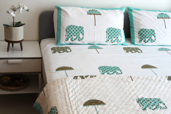 Elephants & Umbrellas Quilt/Bedsheet/Set